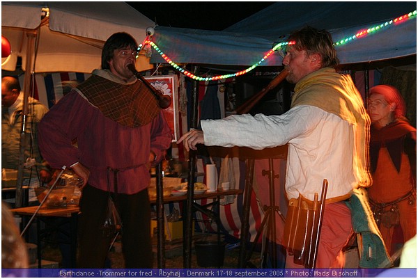 Earthdance -Trommer for fred - �byh�j - Denmark 17-18 september 2005. IMG_9493.JPG