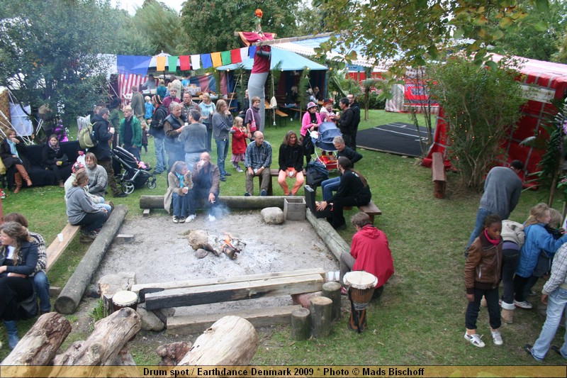 Drum spot / Earthdance Denmark 2009 * Photo  Mads Bischoff  IMG_6298.JPG