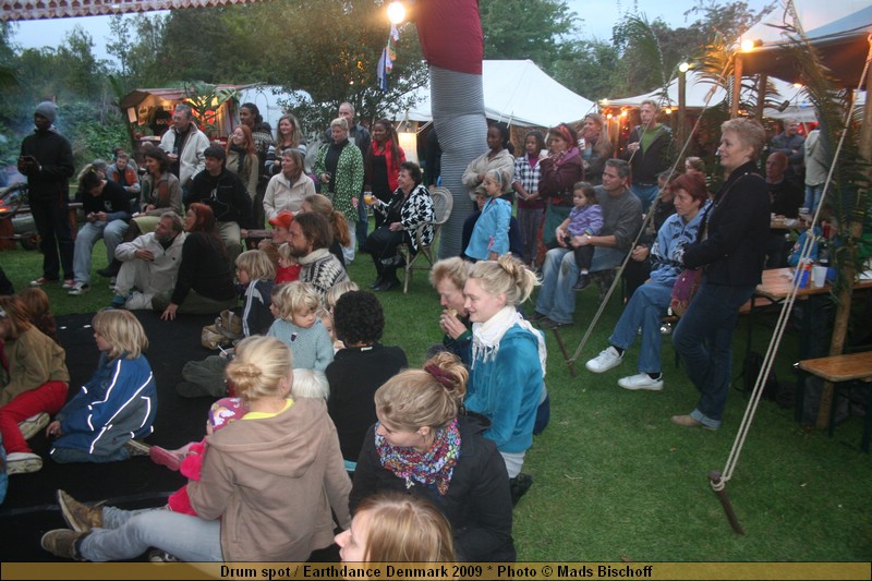 Drum spot / Earthdance Denmark 2009 * Photo  Mads Bischoff  IMG_6363.JPG