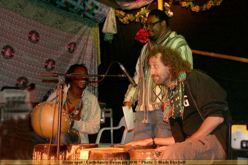 Drum spot / Earthdance Denmark 2010 * Photo � Mads Bischoff  IMG_0666.JPG